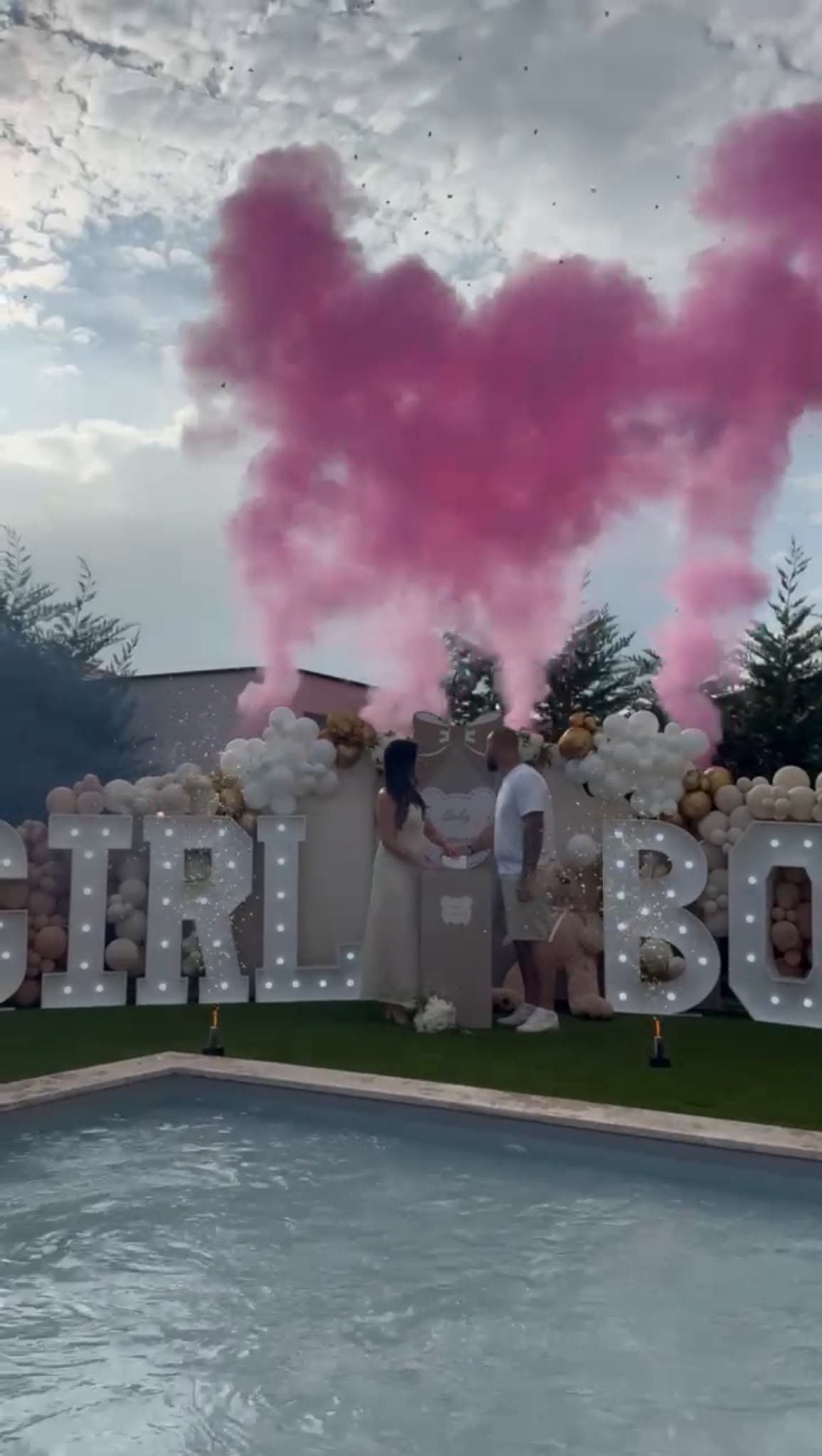 Gender Reveal - Photo 6