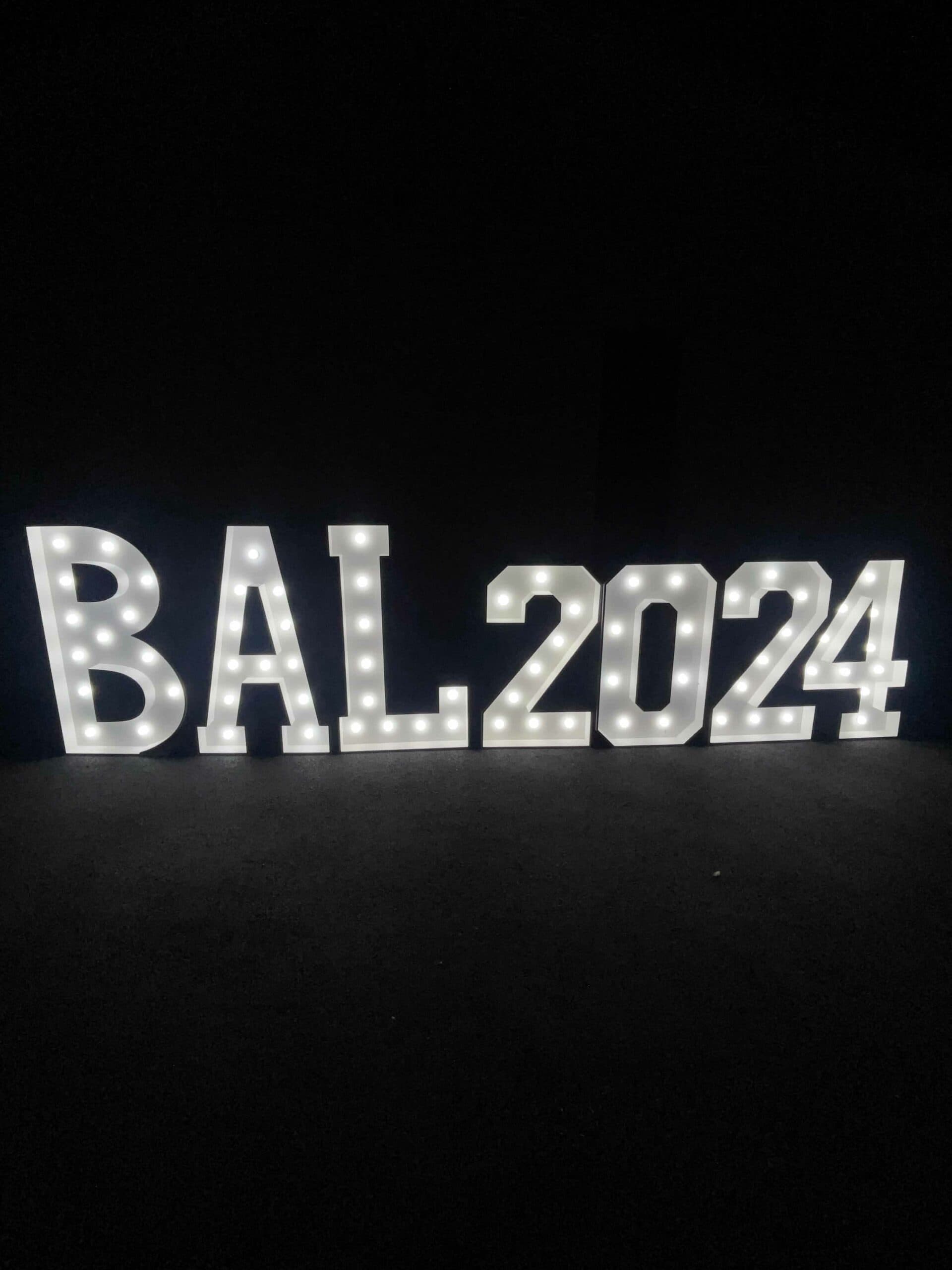 Le Bal Des Pompiers - Photo 2